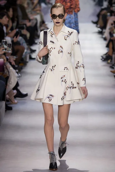 Look 42